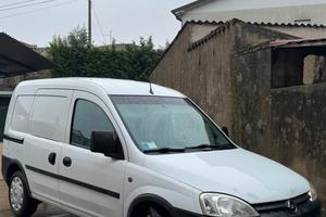 Opel combo 1.3CDTI 166.000km unico propietario 