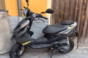 Yamaha aerox 50 4 tempi