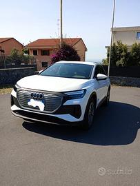 AUDI Q4 etron