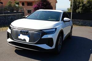 AUDI Q4 etron