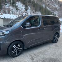Peugeot Traveller Compact