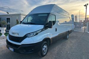 IVECO Daily35C14 GEMELLATO BENZ-METANO HIMATIC