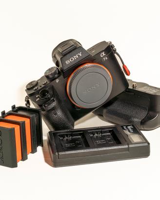 Sony Alpha 7 A7 II full frame + grip + 4 batterie