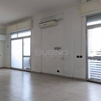 Locale commerciale - Floridia