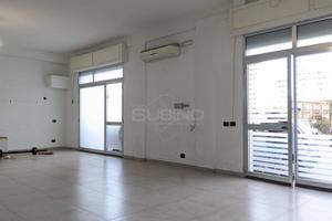 Locale commerciale - Floridia