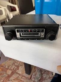 Radio per auto d'epoca a cassette Sanyo FT-4304.