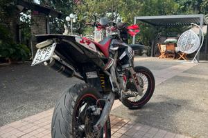 aprilia SX