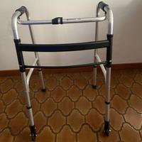 Deambulatore pieghevole