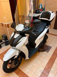 Honda sh 125 abs sport