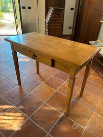 Tavolo scrittoio in legno