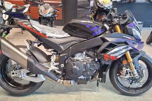 Aprilia Tuono V4 1100 Factory