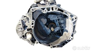 CAMBIO MANUALE COMPLETO OPEL Astra H Berlina Diese