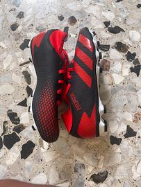 Scarpe da calcio mai usate