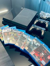 VEND  PLAY STATION 4 CON 2 JOYSTICK E 7 GIOCHI