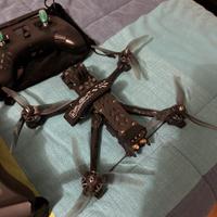 Drone FPV nazgul f5 V2 con radio