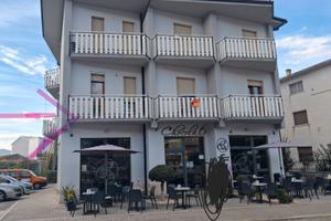 Camere singole villa d'agri (pz)