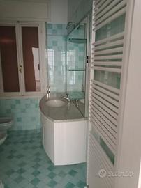 mobile bagno, termoarredo, sanitari 