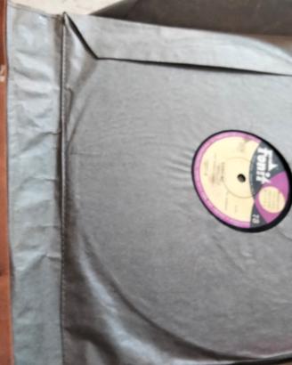 12 Dischi vinili 78 giri vari anni '60