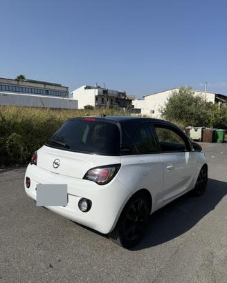 Opel adam anno 2016