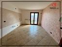 pulsano-immobile-di-100-mq-e-doppia-esposizione