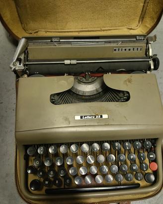 macchina da scrivere vintage