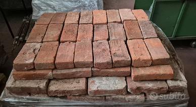 mattoni antichi puliti