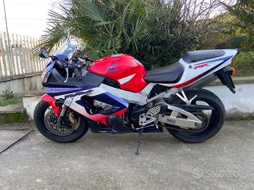 Honda CBR 929 Fire Blade