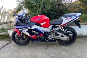 Honda CBR 929 Fire Blade