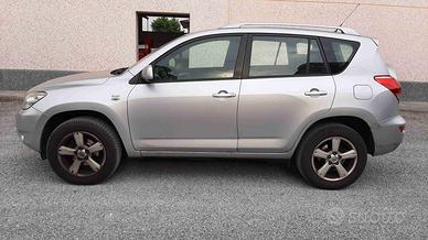 Ricambi Toyota Rav4 2.2TD codice motore 2ADFTV