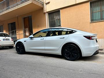 TESLA Model 3 NV35 RWD Premium