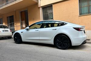 TESLA Model 3 NV35 RWD Premium