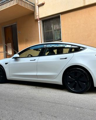 TESLA Model 3 NV35 RWD Premium
