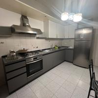 cucina componibile con elettrodomestici