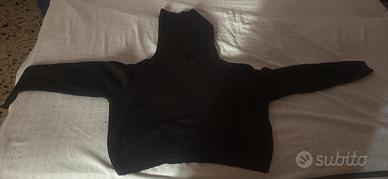 Maglione con colletto alto