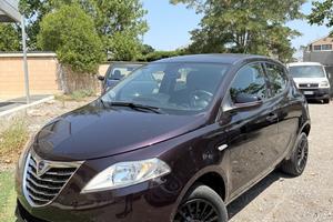 Lancia Ypsilon 0.9 TwinAir 85 CV 5 porte Metano Ec