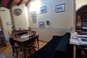 Stile casale, camino, travi in legno,unico