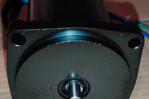 Motorino trim nuovo 40/737 Johnson Evinrude