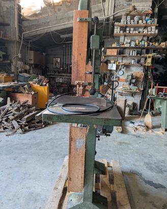 Sega a nastro per legno - robusta e funzionante