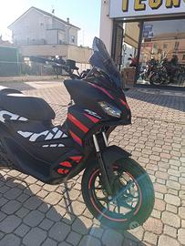 APRILIA SR GT 125 cbs -PROMO