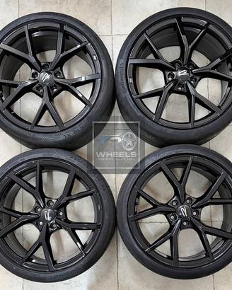 Cerchi 19 neri Golf R Line e pneumatici