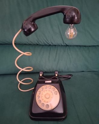 Telefono lampada da tavolo. 
