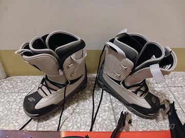 Scarponi e tuta sci bambino