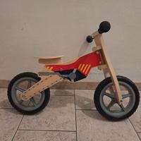 bici in legno senza pedali