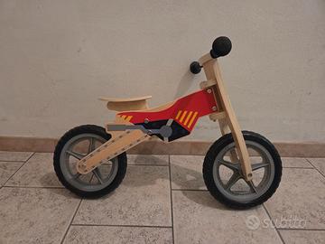 bici in legno senza pedali