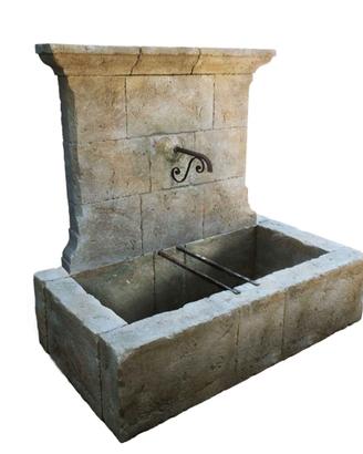 Fontana in pietrite