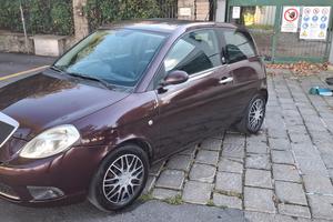 Lancia Ypsilon ²Serie  1.4  Benz/gpl  ok neopatent
