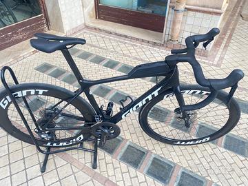 Bici GIANT ccc team