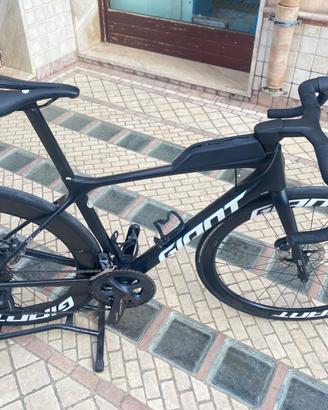 Bici GIANT ccc team