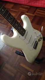 Chitarra Fender Squier Bullet Strat