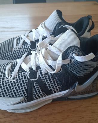 Scarpe Basket Nike Lebron Witness 7 